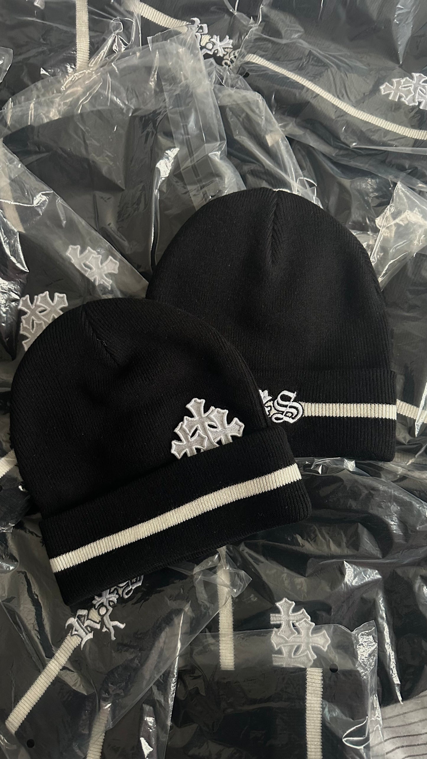 ‘RTS’ LOGO BEANIE