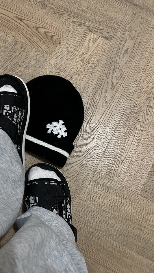 ‘RTS’ LOGO BEANIE