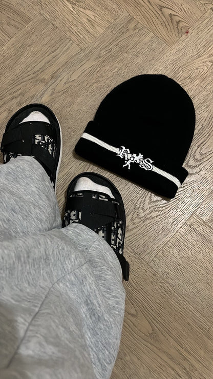 ‘RTS’ LOGO BEANIE